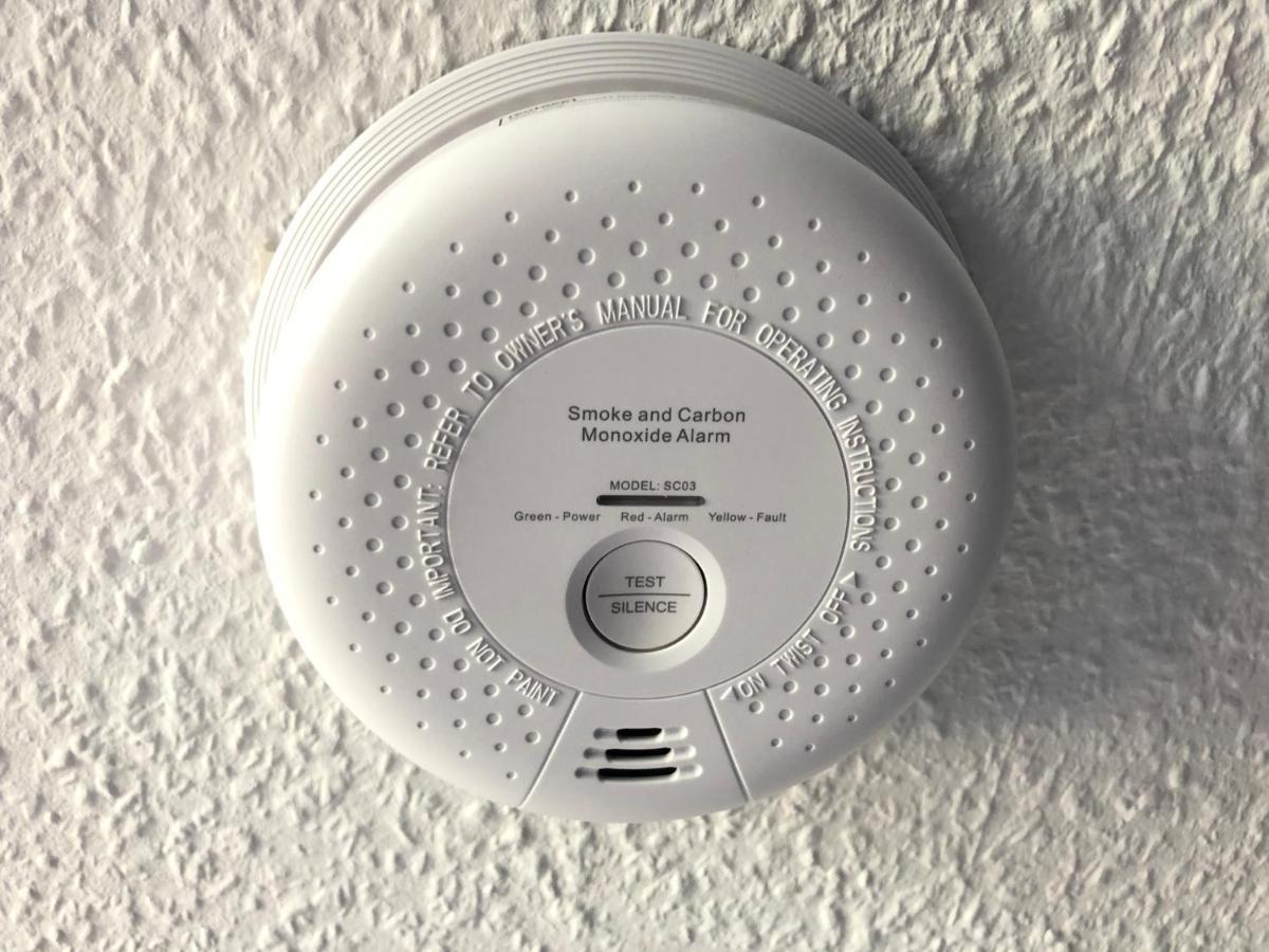 Cottbus-Apartments - Green Apartment I Privat I Wifi I Kueche I Balkon Εξωτερικό φωτογραφία
